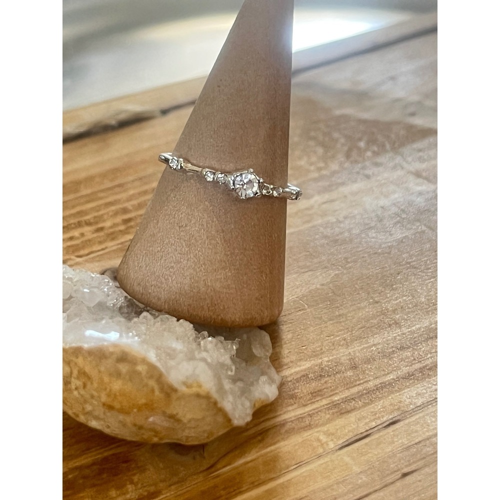 14K White Gold Ring w/ White Crystals Ring-Dainty Minimalist 1mm Band Sz 10 -New